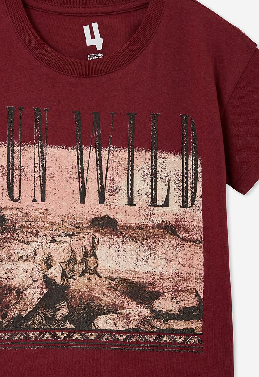 Cotton On - Poppy short sleeve print tee - noir grape/run wild