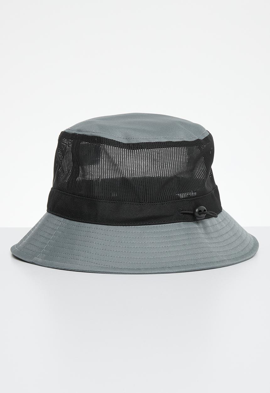 Calvin Klein - Sport essentials bucket hat ut - overcast grey