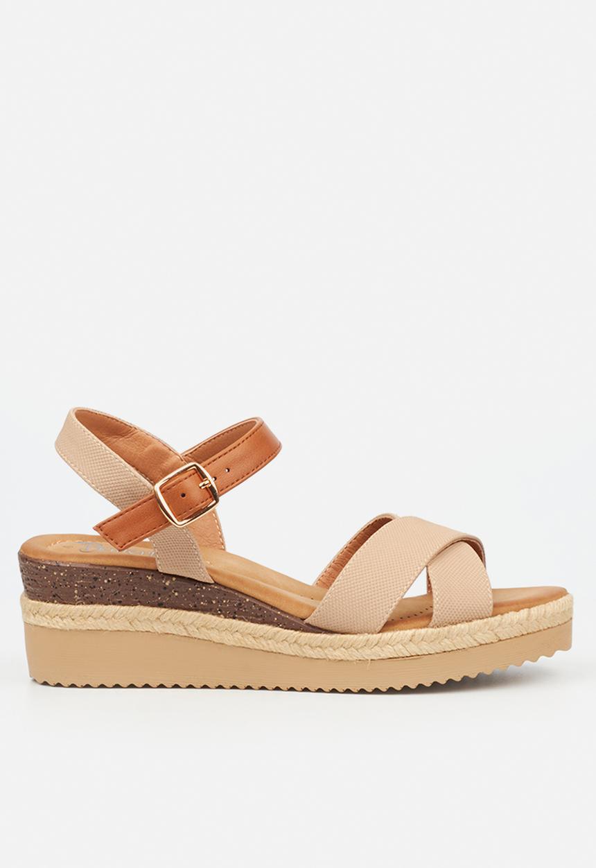 Butterfly Feet - Tammy 1 wedge heel - beige