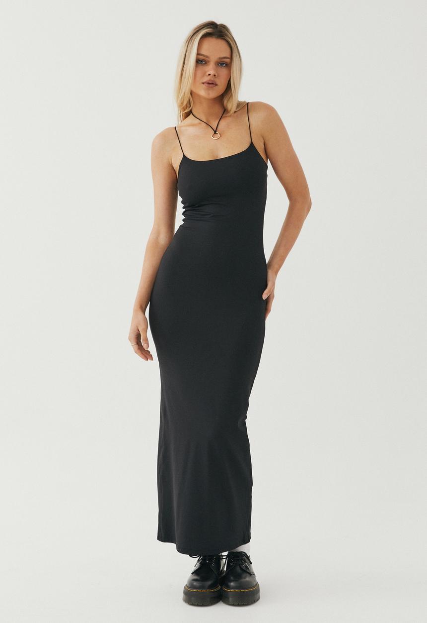 Supré  - Layla luxe maxi dress - black