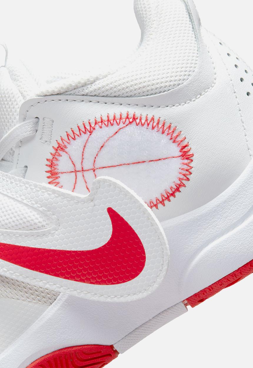 Nike - Team hustle d 11 (gs) - summit white/track red