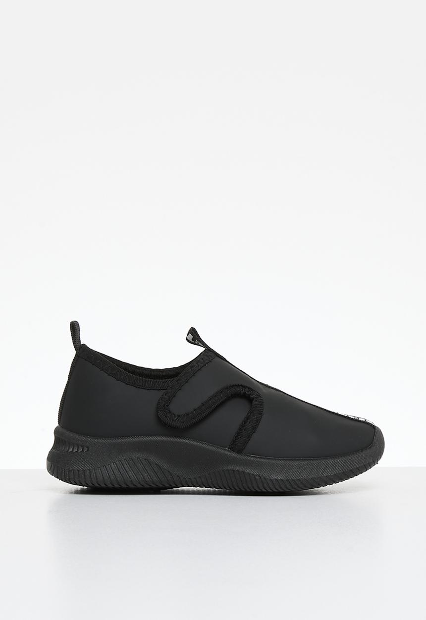 SOVIET - K roman - black mono