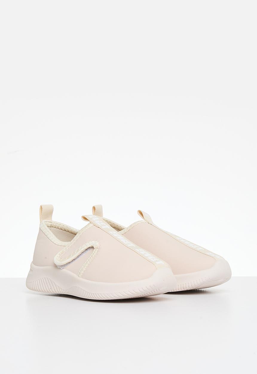 SOVIET - K roman - beige mono