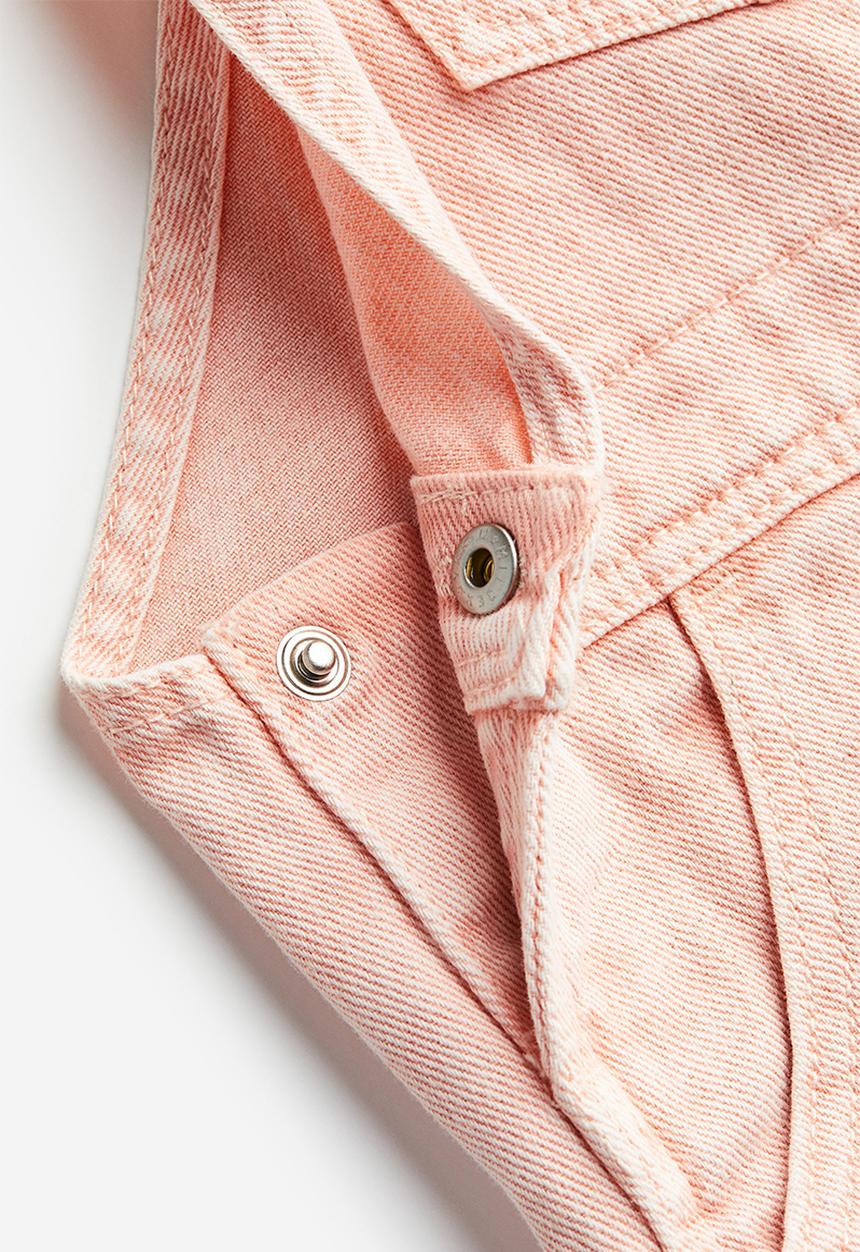 H&M - Denim dungaree shorts - pink
