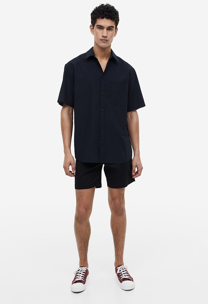 H&M - Regular fit short sleeved shirt - black