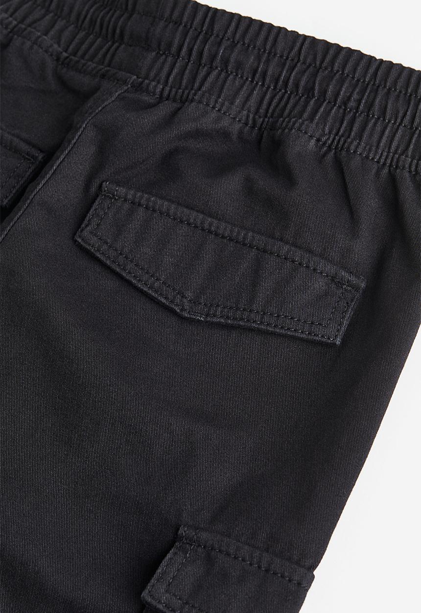 H&M - Twill cargo shorts - black