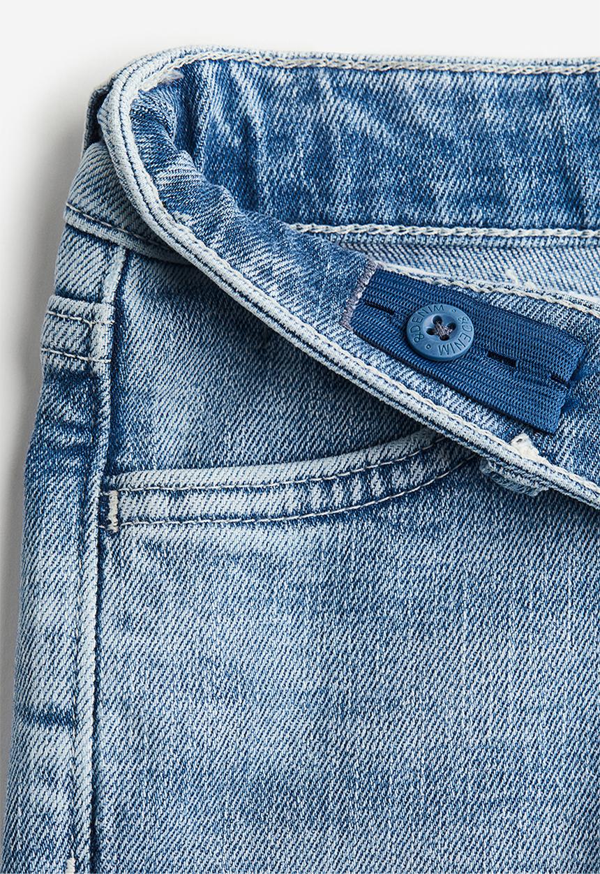 H&M - Relaxed fit denim shorts - light denim blue