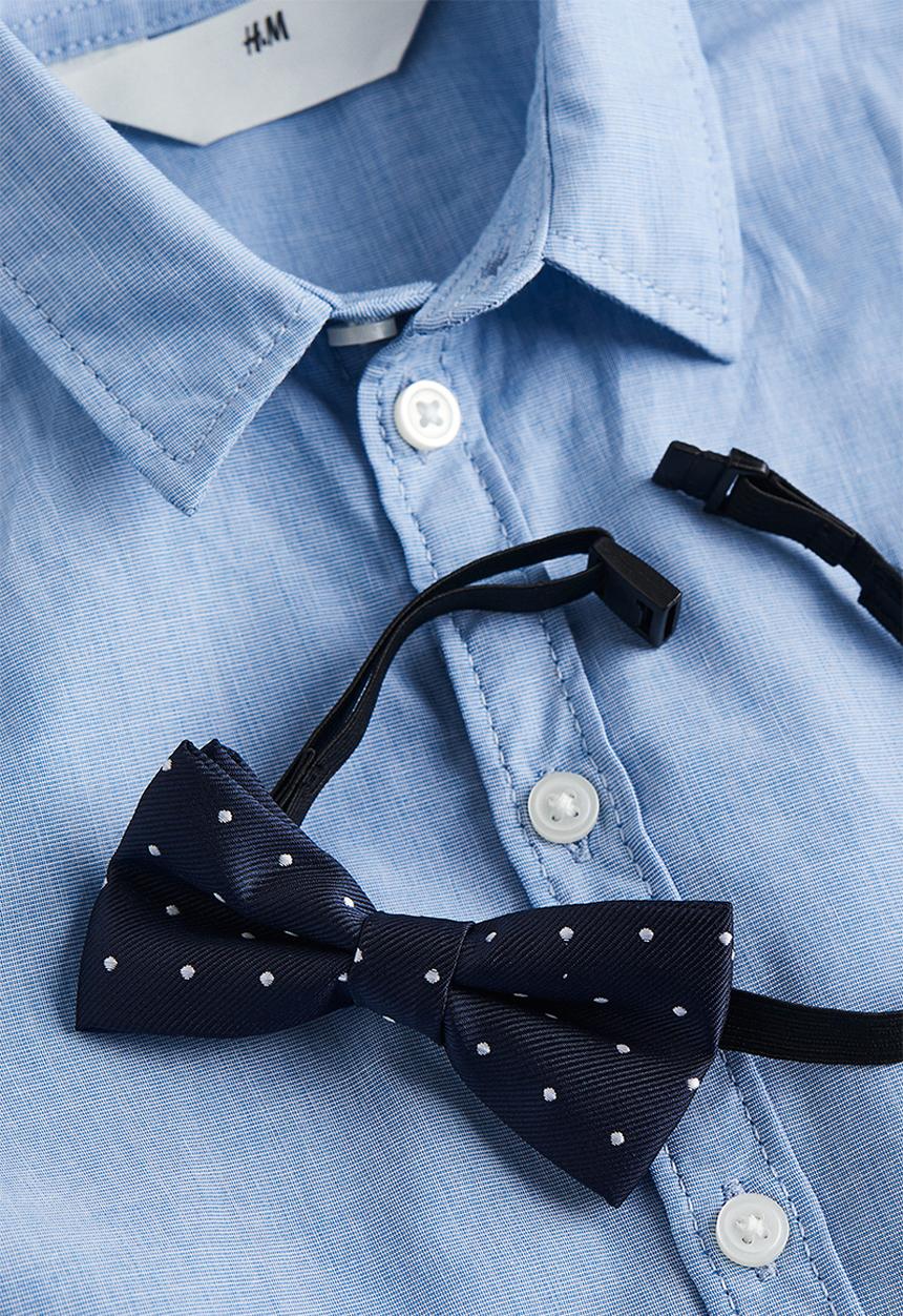 H&M - Shirt and bow tie - light blue spotted