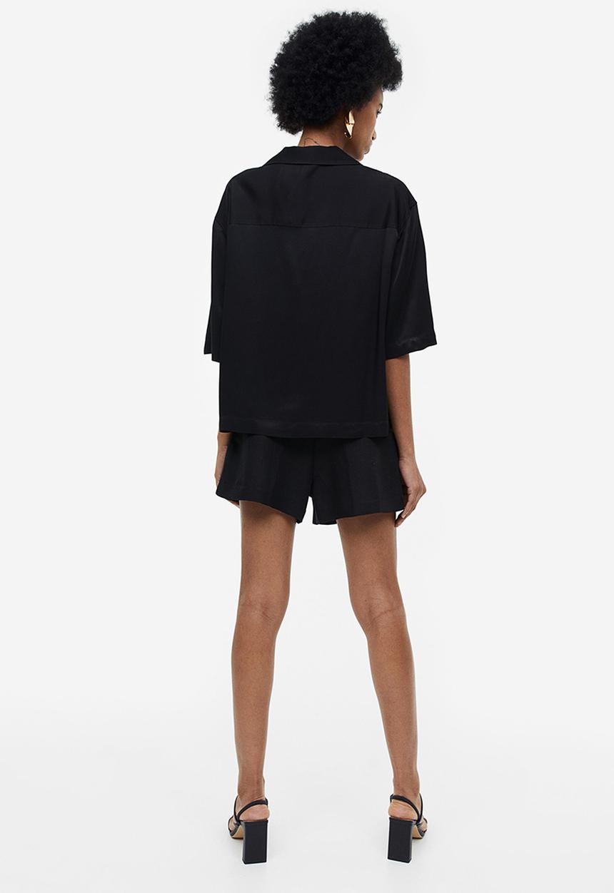 H&M - Boxy viscose blouse - black