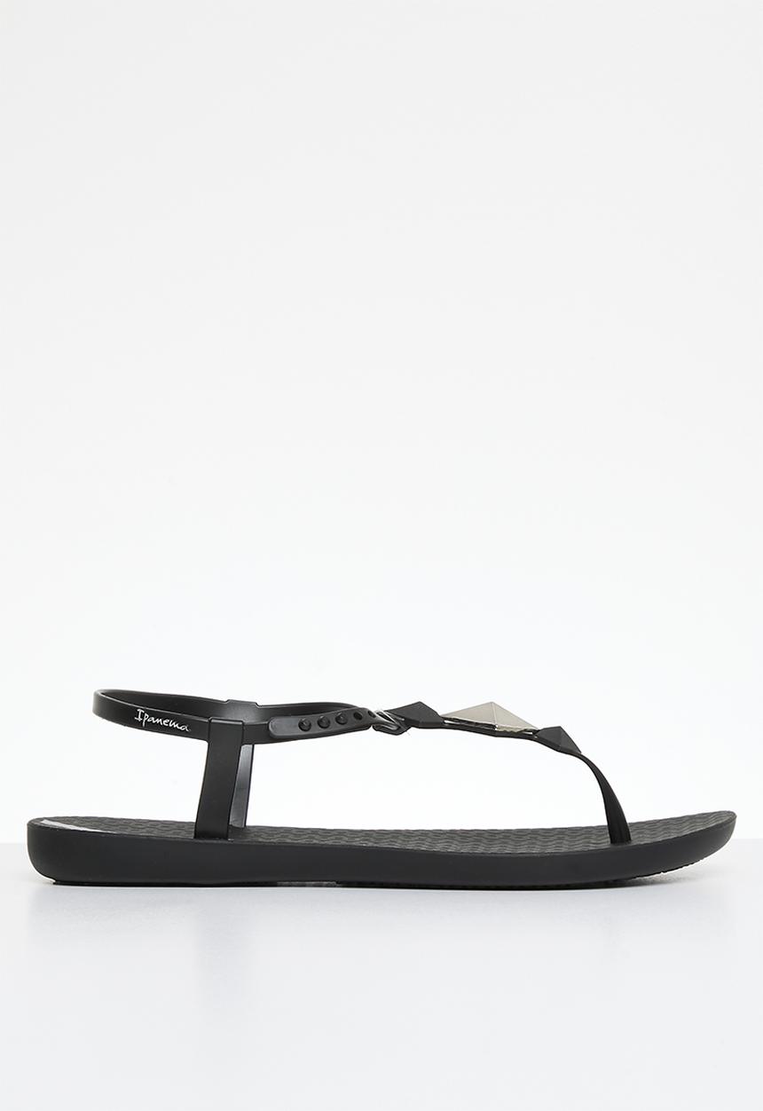 Ipanema - GIL27101 sandal - black