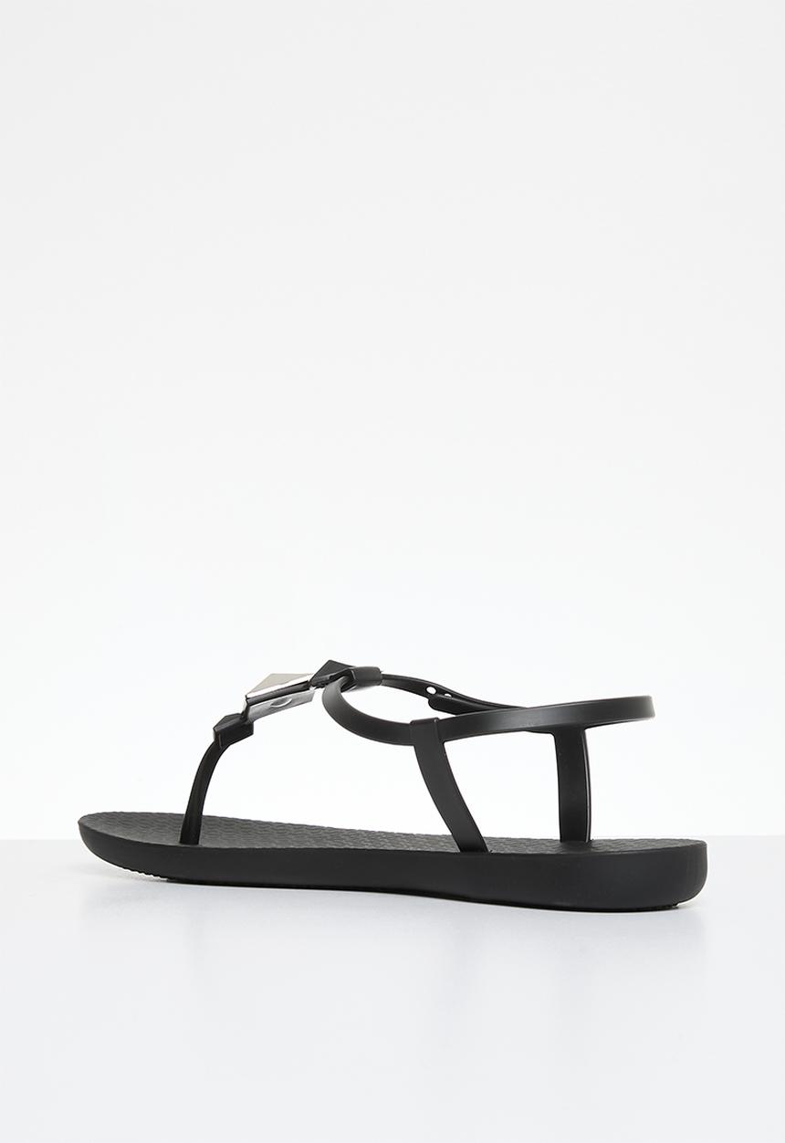 Ipanema - GIL27101 sandal - black