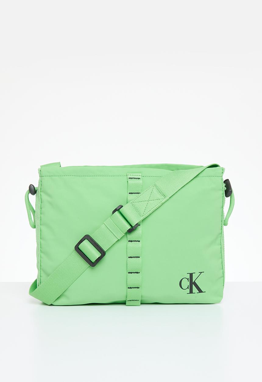 Calvin Klein - Cinched crossbody24 - neptunes wave