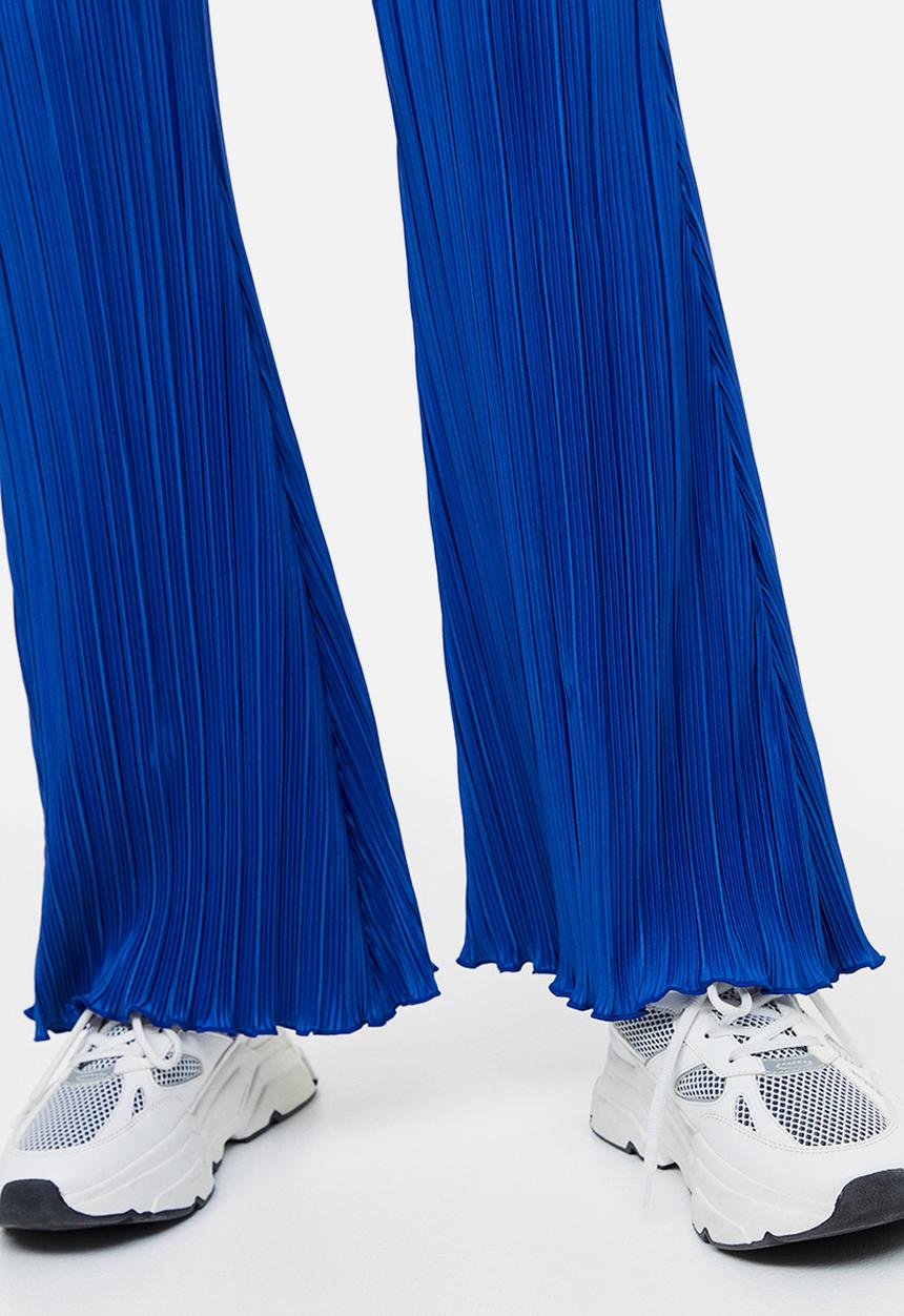 H&M - Flared leggings - bright blue 