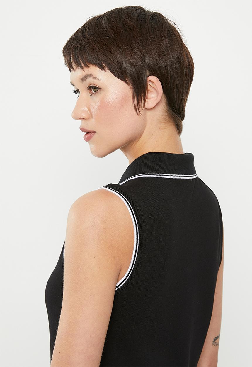 POLO - Mila sleeveless golfer - black