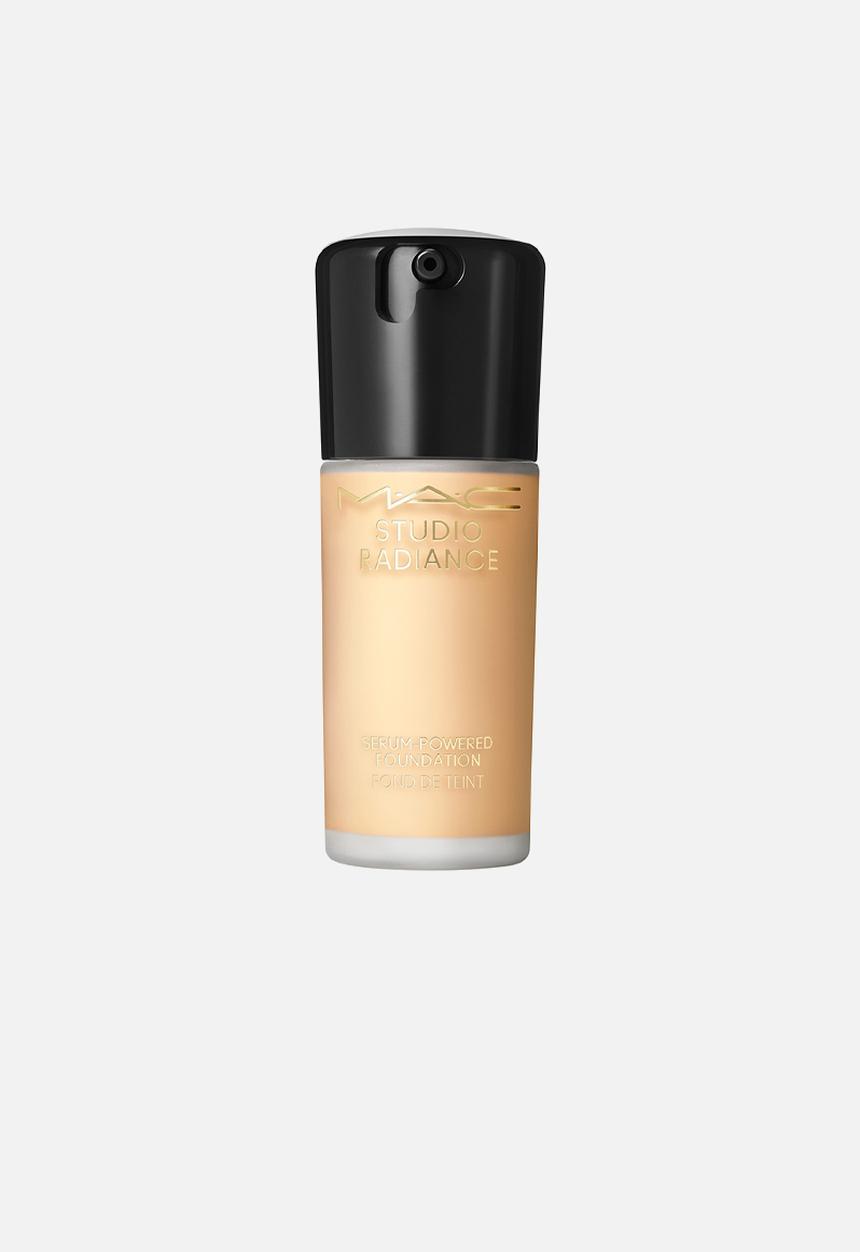 MAC - Studio Radiance Serum Powered Foundation 30ml - NC20