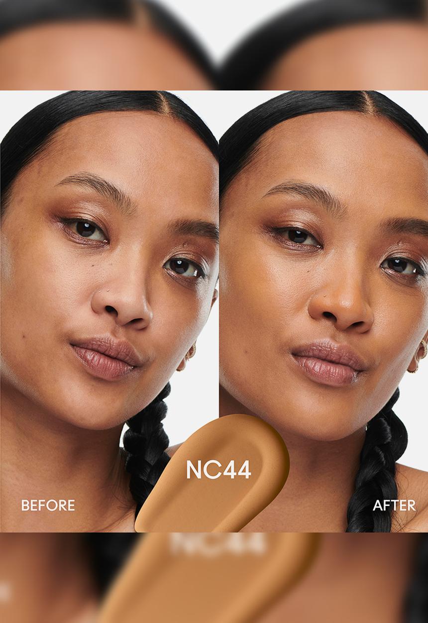MAC - Studio Radiance Serum Powered Foundation 30ml - NC44