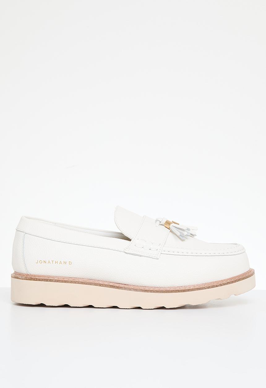 Jonathan D - J scout - white