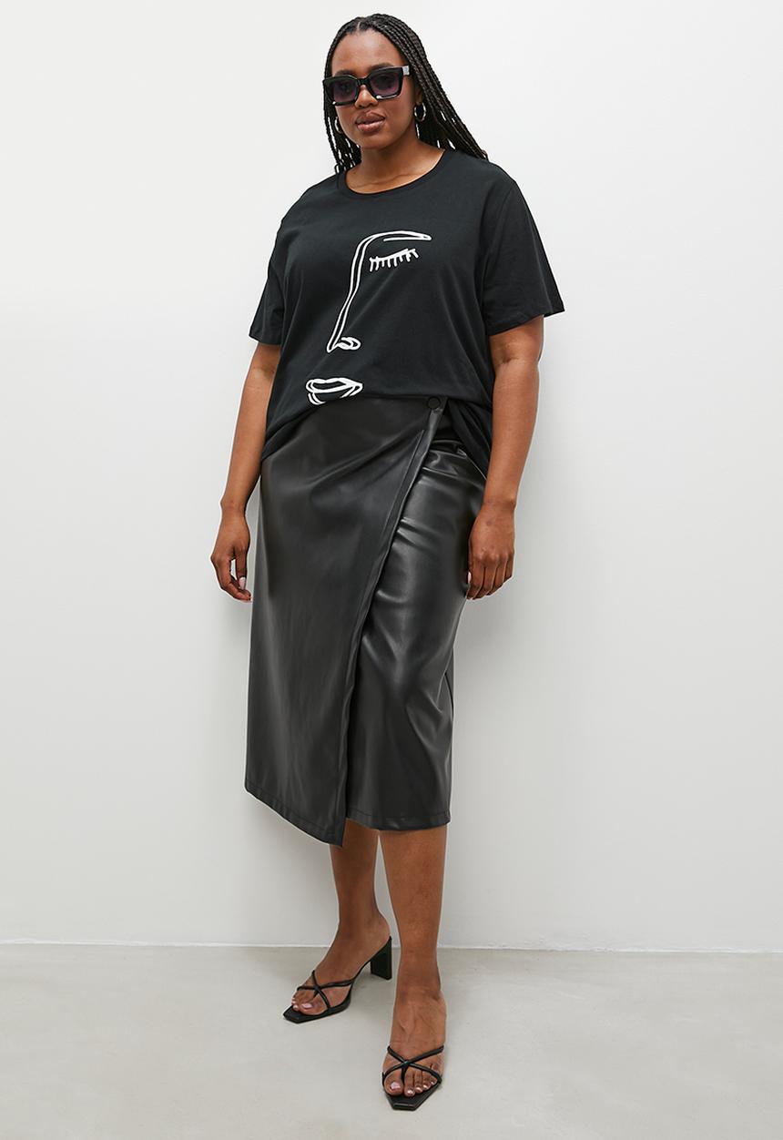 Superbalist - Graphic novelty tee plus - black
