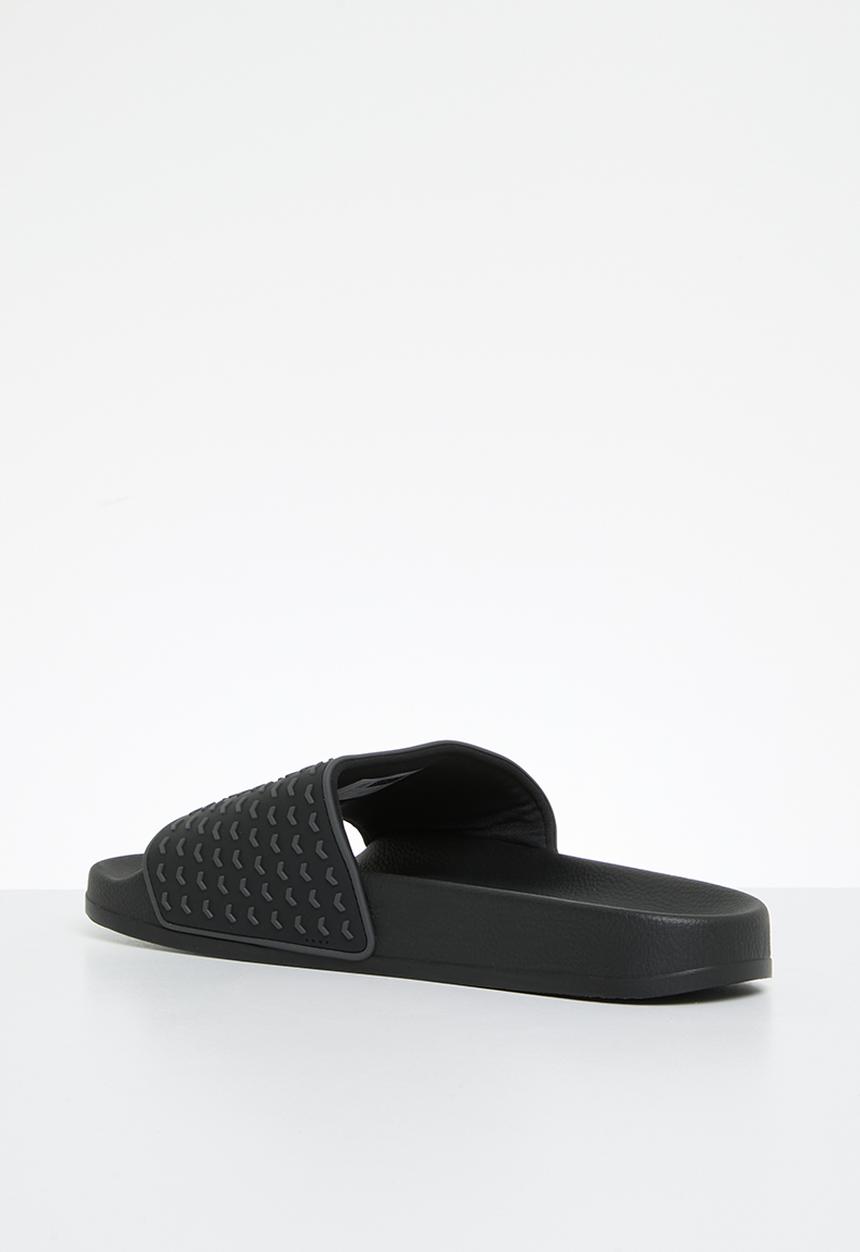 S.P.C.C - Rendell slide - charcoal