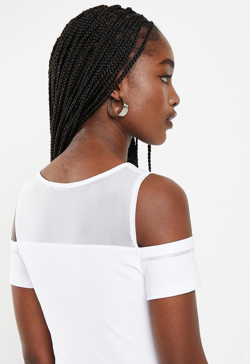 SISSY BOY - Thrice Good: Cold shoulder fashion top - white
