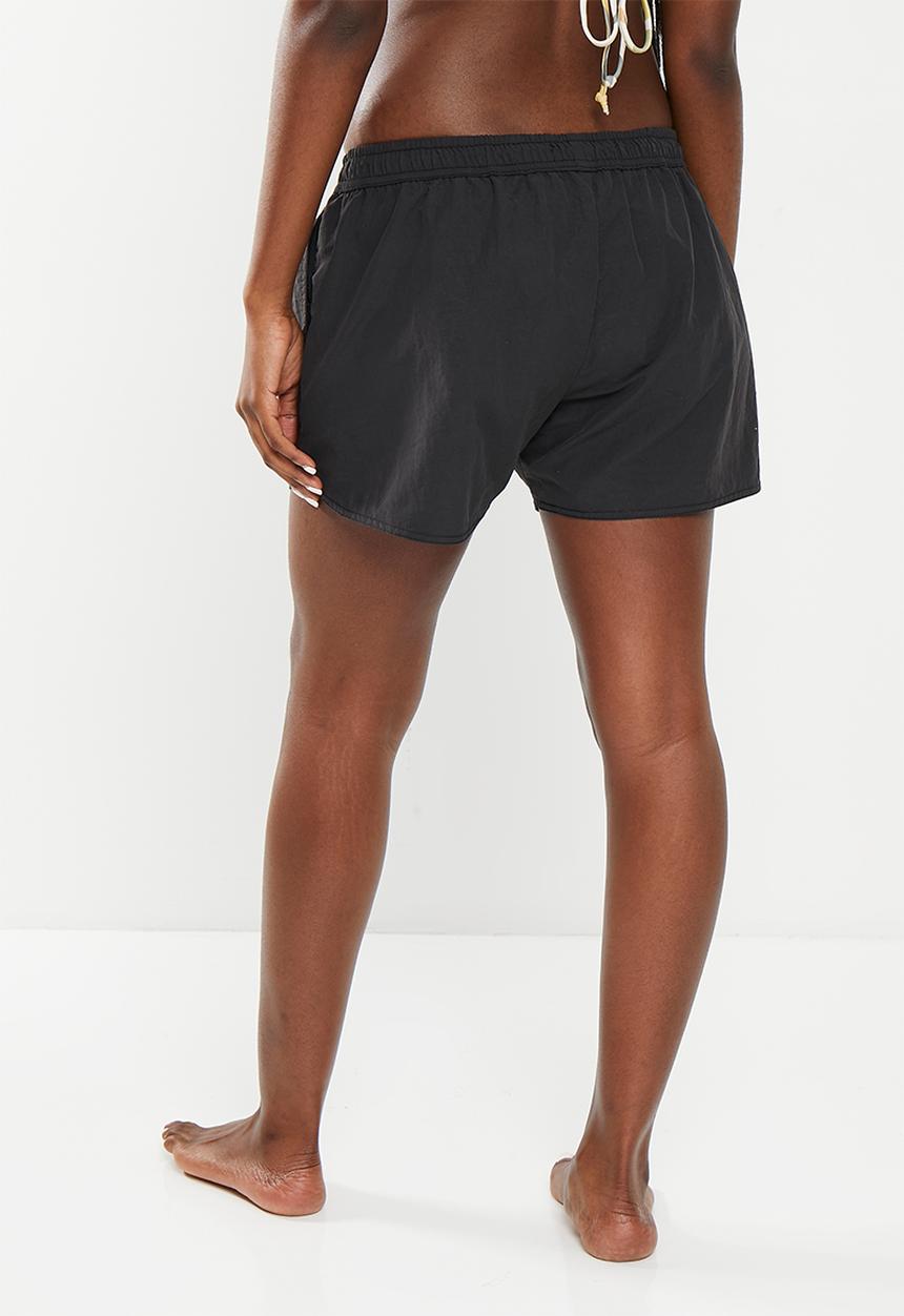 Lizzy - Paityn 23 elasticated boardshorts - black