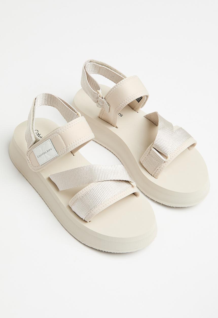Calvin Klein - Prefresato sandal badge - eggshell