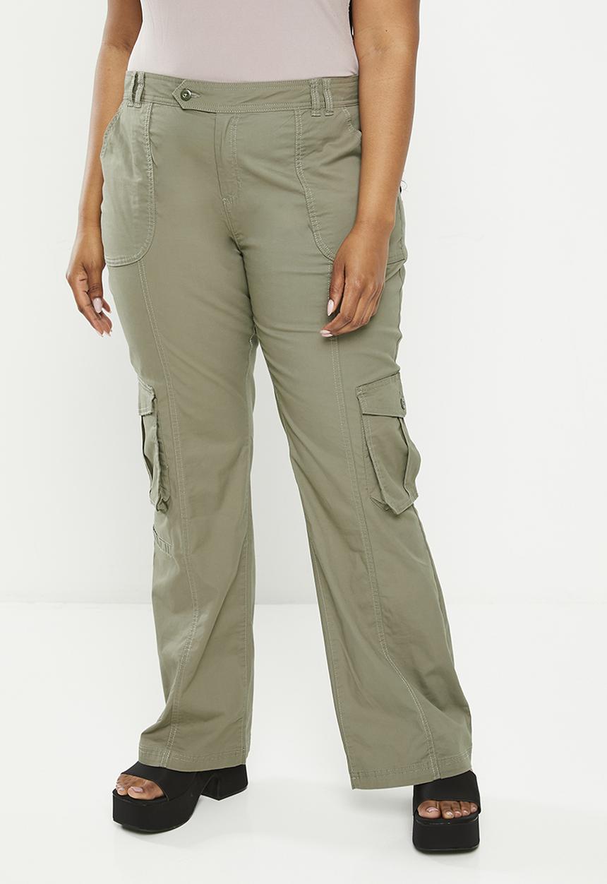 Cotton On - plus bootleg cargo pant - woodland