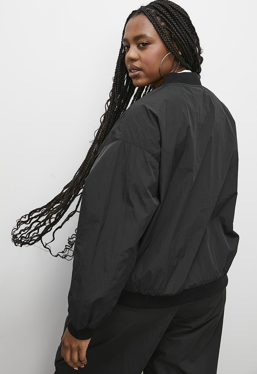 Blake - Cropped utility jacket - black