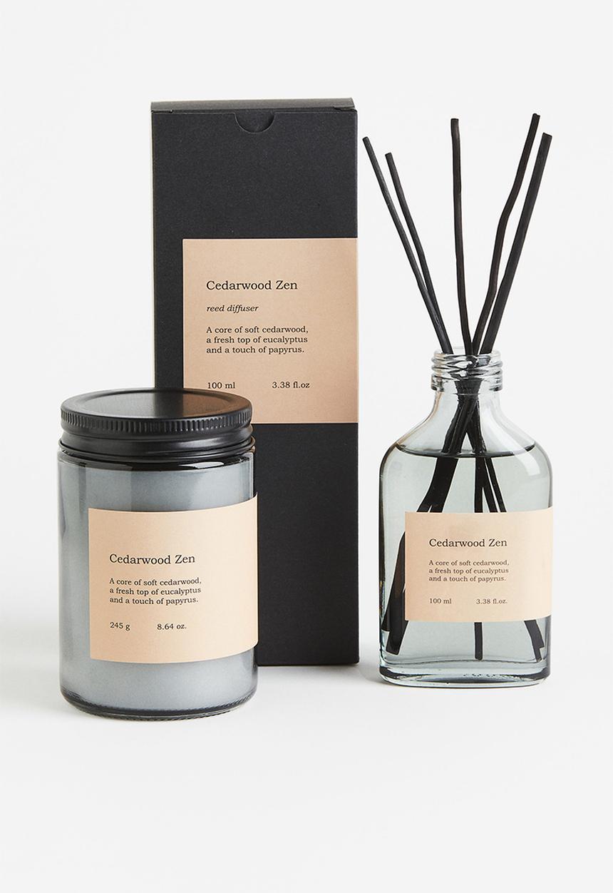 H&M - Scented candle in glass jar - grey/cedarwood zen