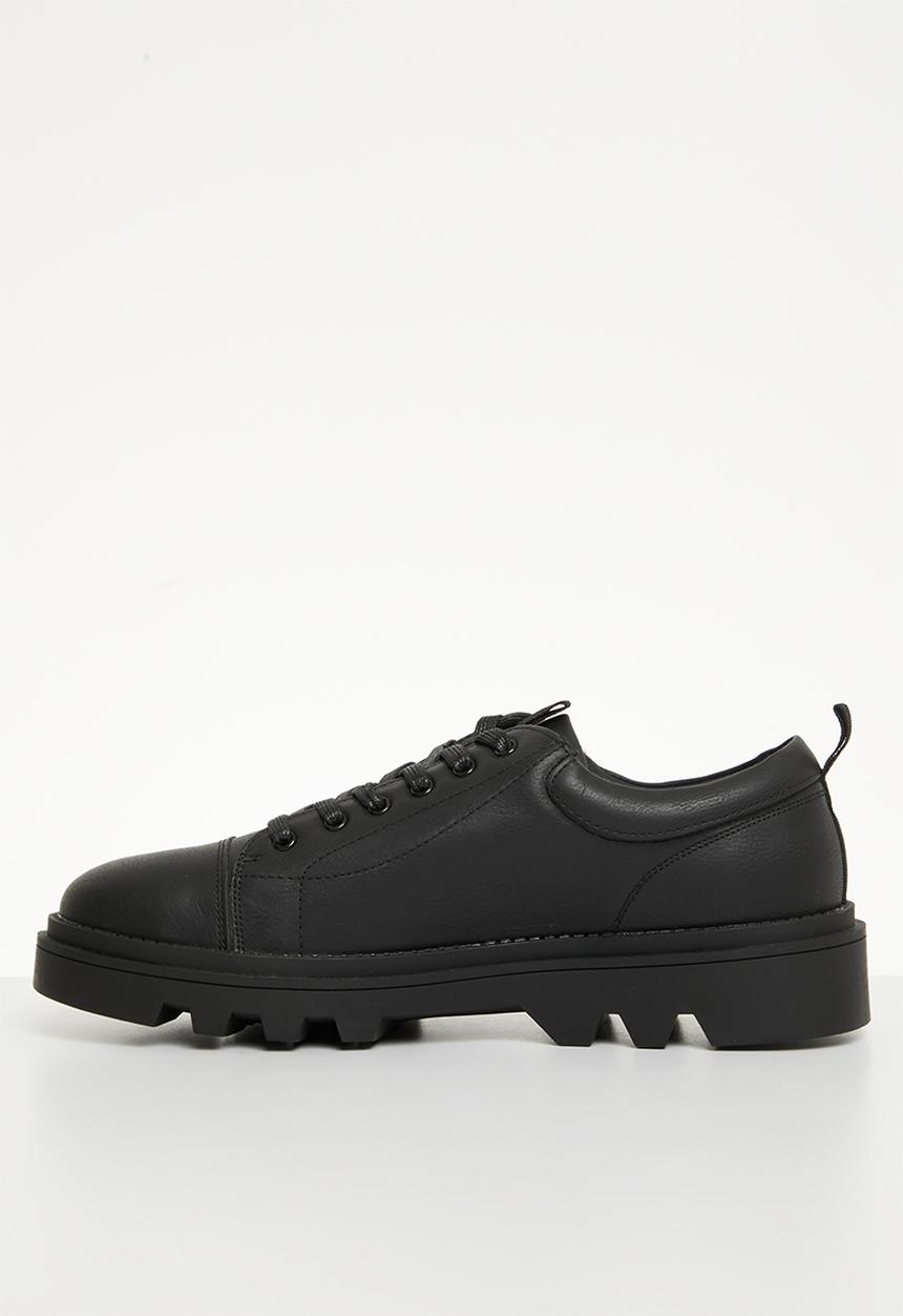 MAZERATA - Vinchey 32 nubuck - black