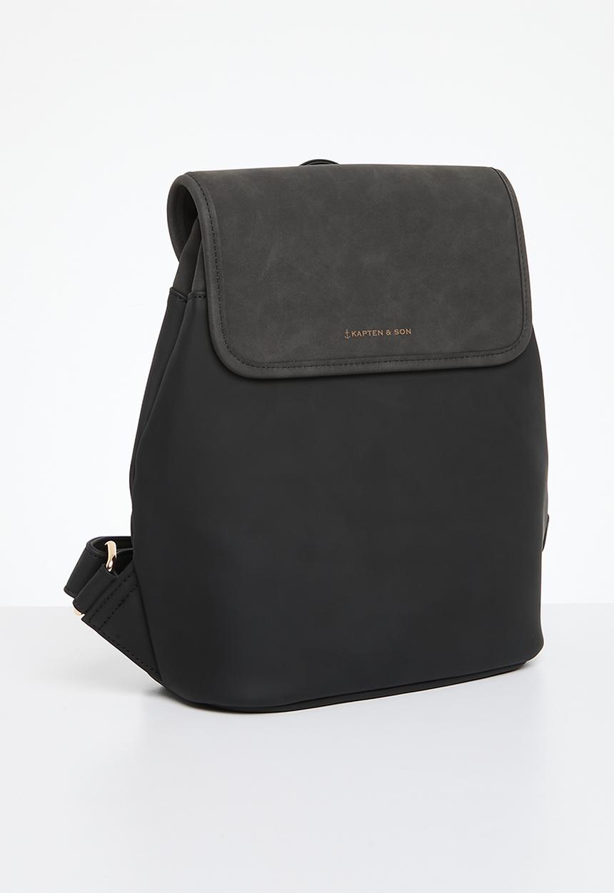 Kapten & Son - Copenhagen - all black
