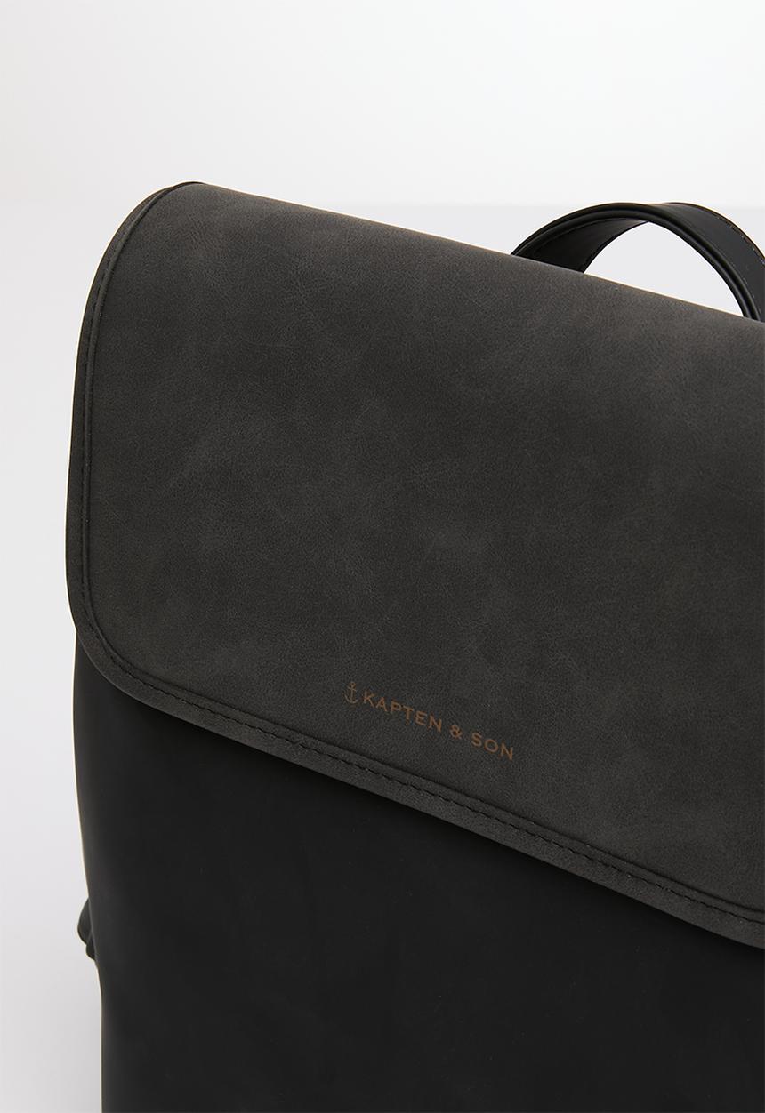 Kapten & Son - Copenhagen - all black