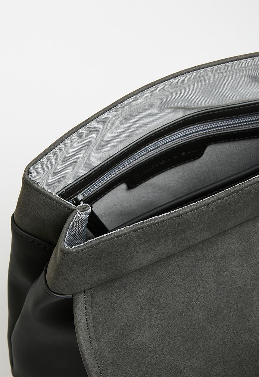 Kapten & Son - Copenhagen - all black