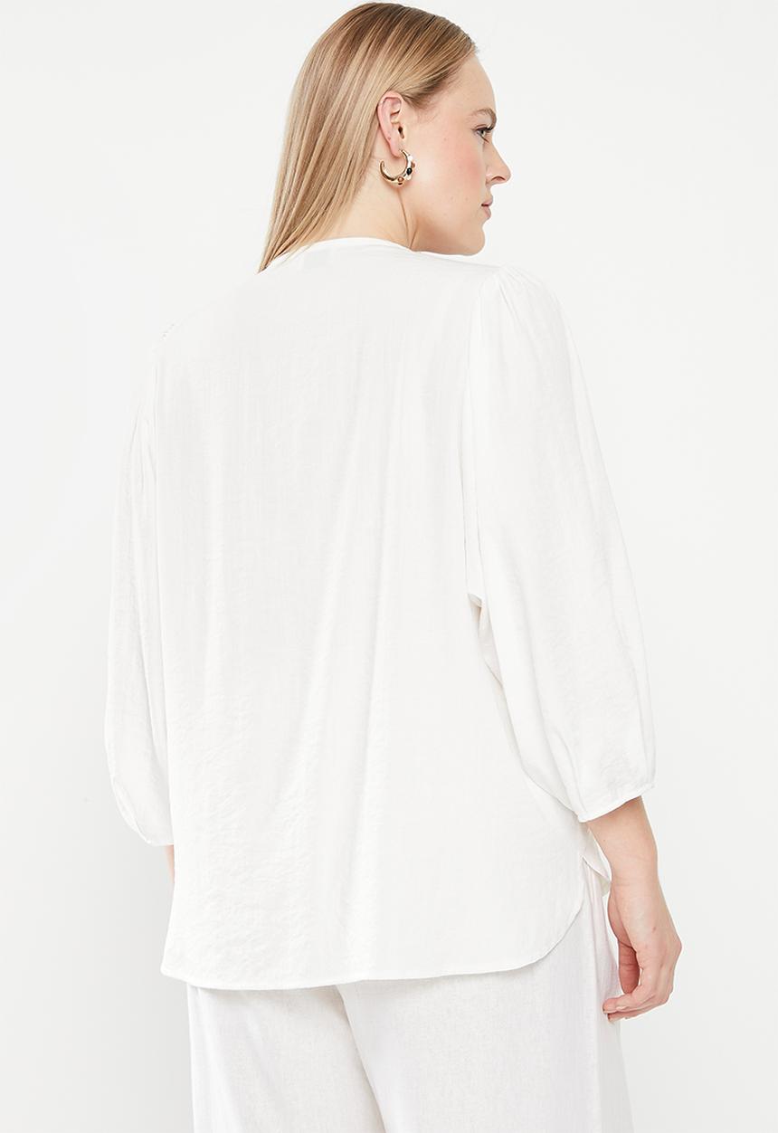 Me&B - Plus embroidered tunic top - white