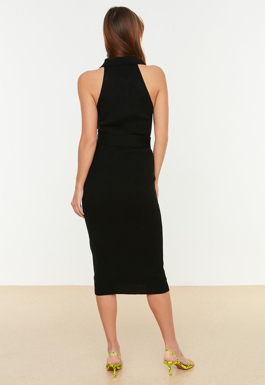 Trendyol - Collar bodycon midi knit dress - black