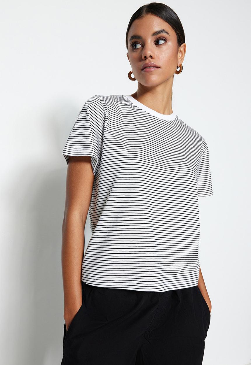 Trendyol - Striped regular tee - black