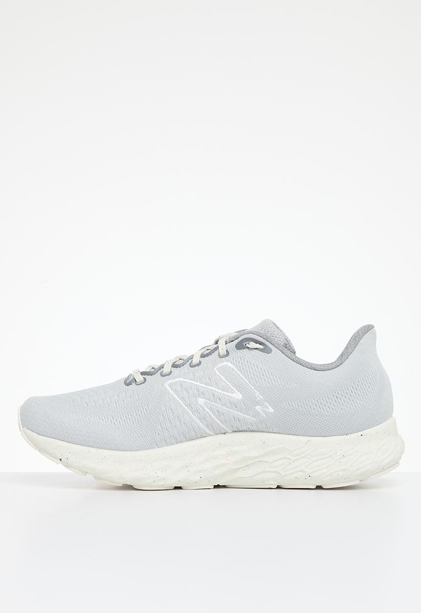New Balance  - Fresh Foam x Evoz V3 
