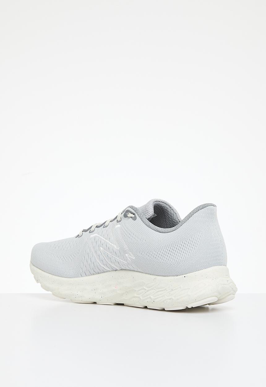 New Balance  - Fresh Foam x Evoz V3 
