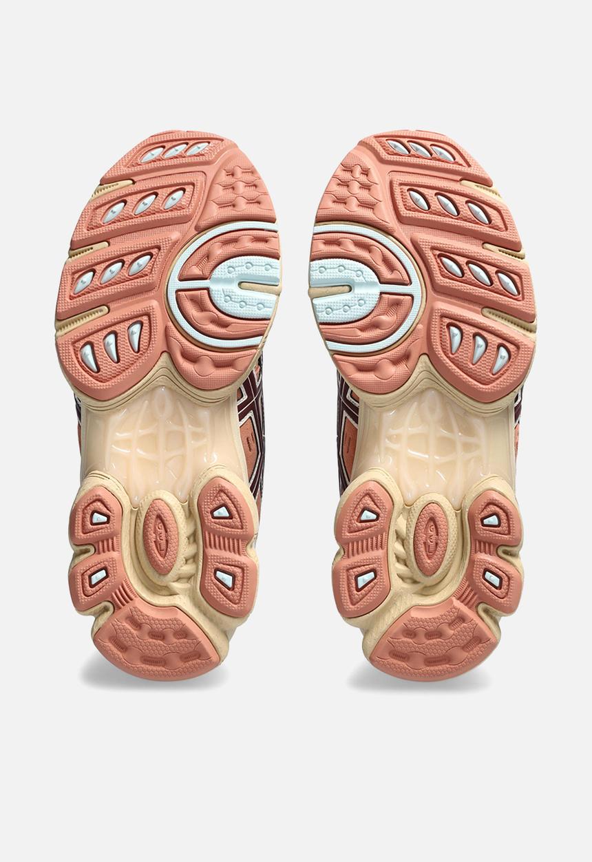ASICS - Gel-Nimbus 9