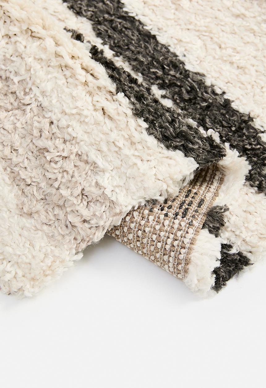Fotakis - Gippy shaggy rug - graphic cream & black