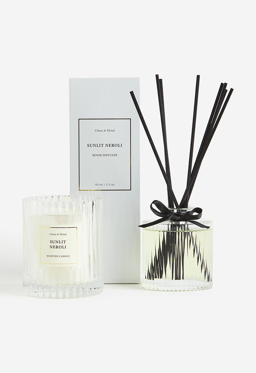 H&M - Scented candle in glass holder - transparent sunlit neroli