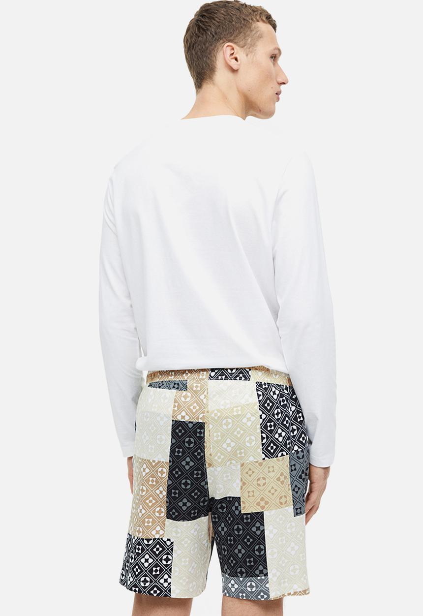 H&M - Regular fit pyjama shorts - beige block-patterned