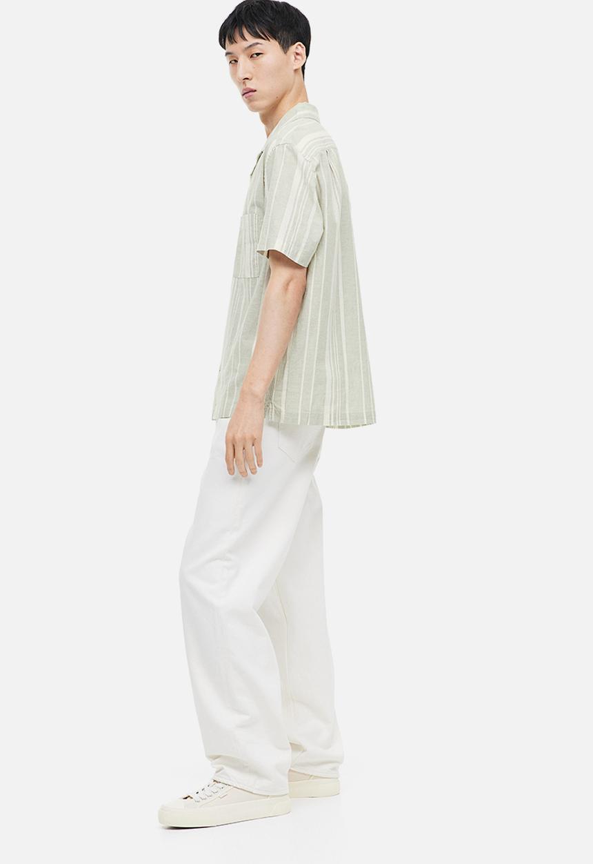 H&M - Regular fit linen-blend shirt - dusty green & white striped 