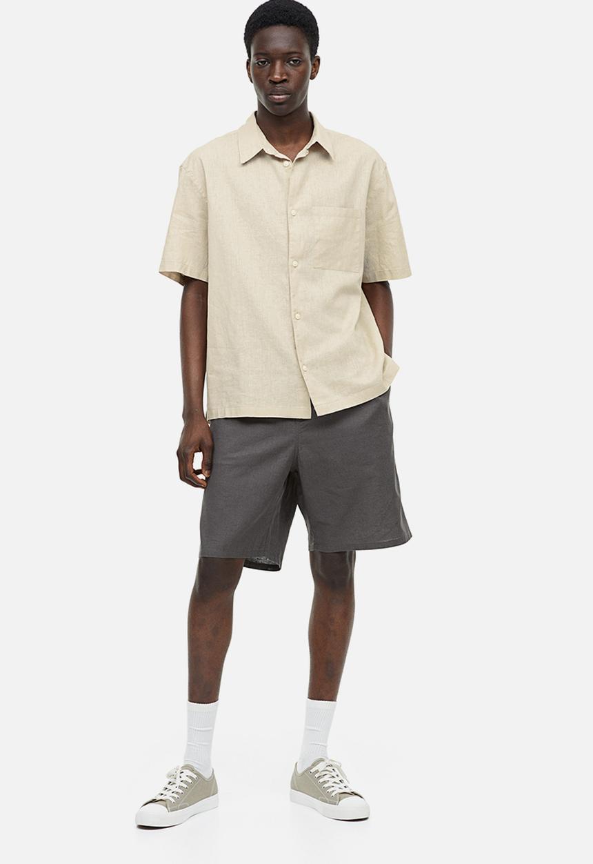 H&M - Relaxed fit short-sleeved linen-blend shirt - beige