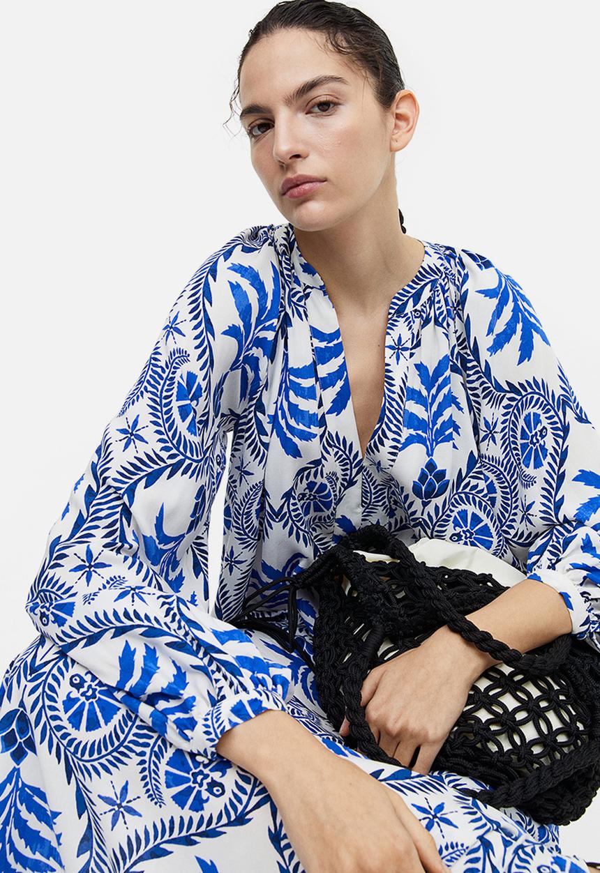 H&M - Oversized maxi dress - white & blue patterned