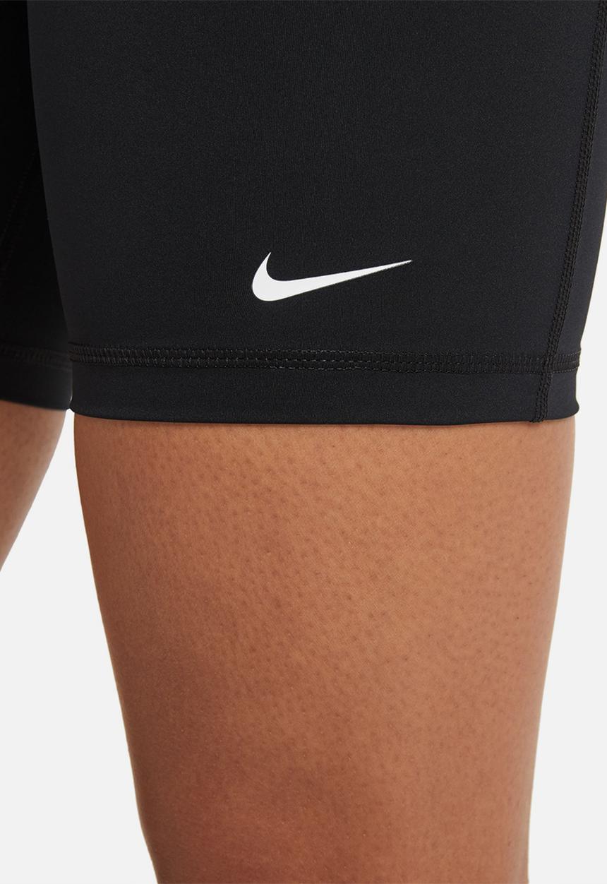 Nike - W Np 365 short 7In hi rise - black & white