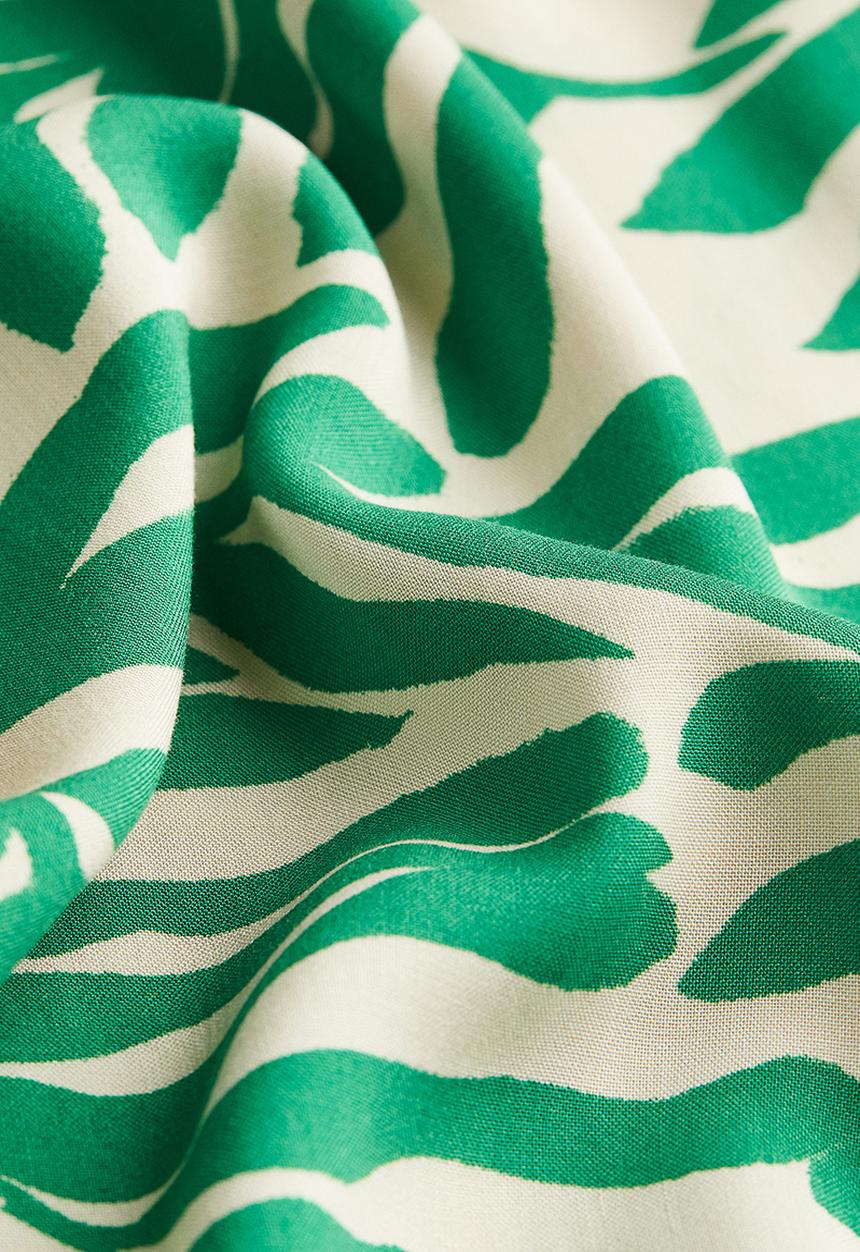 H&M - V-neck tunic - green/leaf-patterned