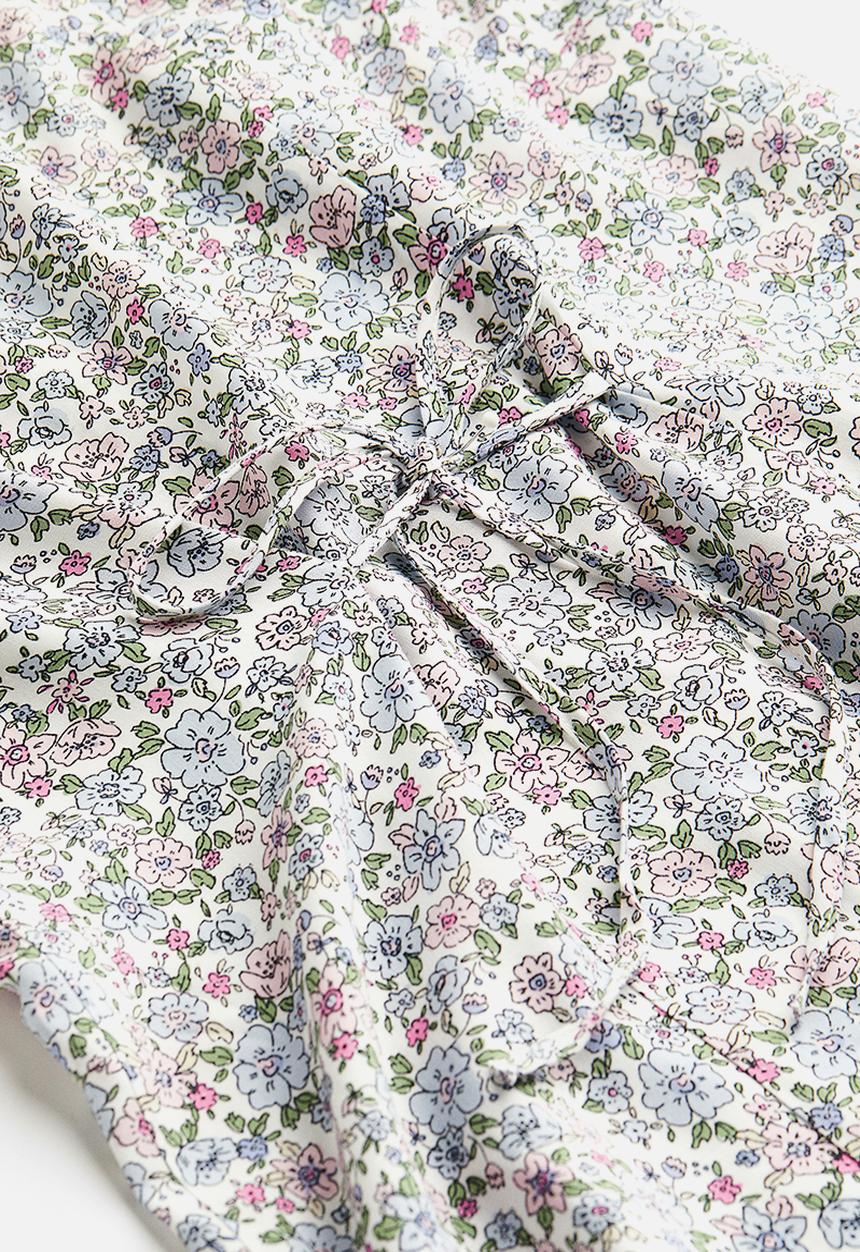 H&M - Tie-detail button-front dress - white/small flowers