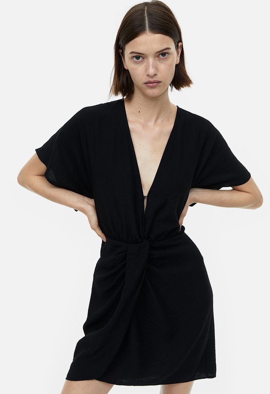 H&M - V-neck dress - black