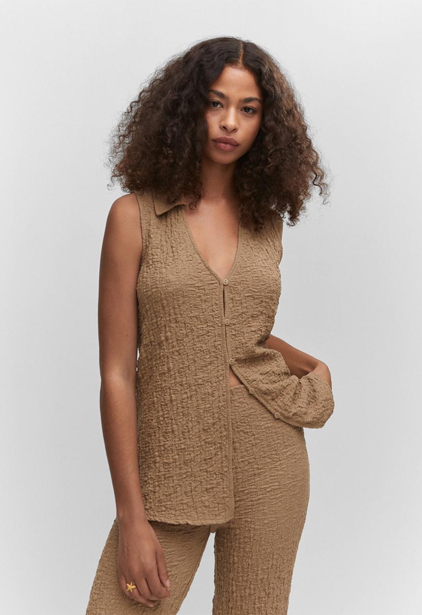 MANGO - Waistcoat calobra - light brown